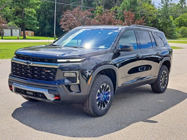2026 Chevrolet Traverse Z71 photo 2