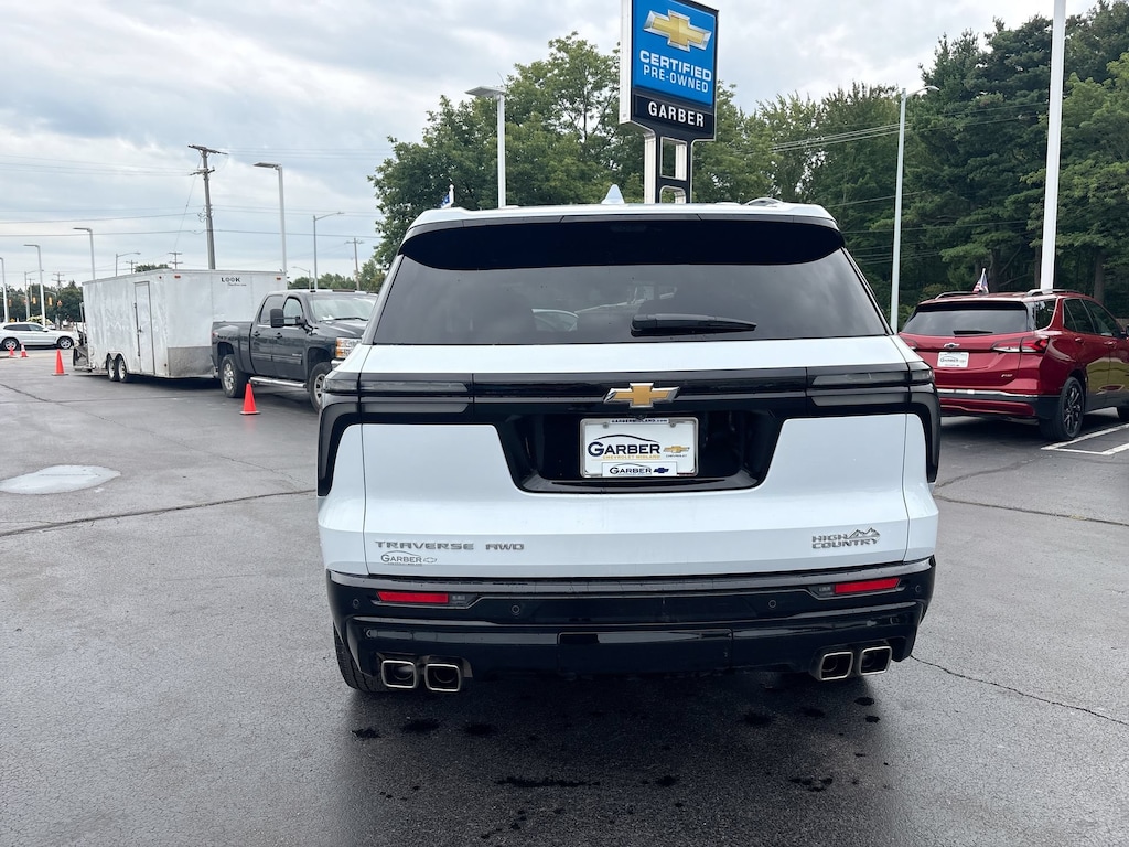 Used 2026 Chevrolet Traverse High Country SUV