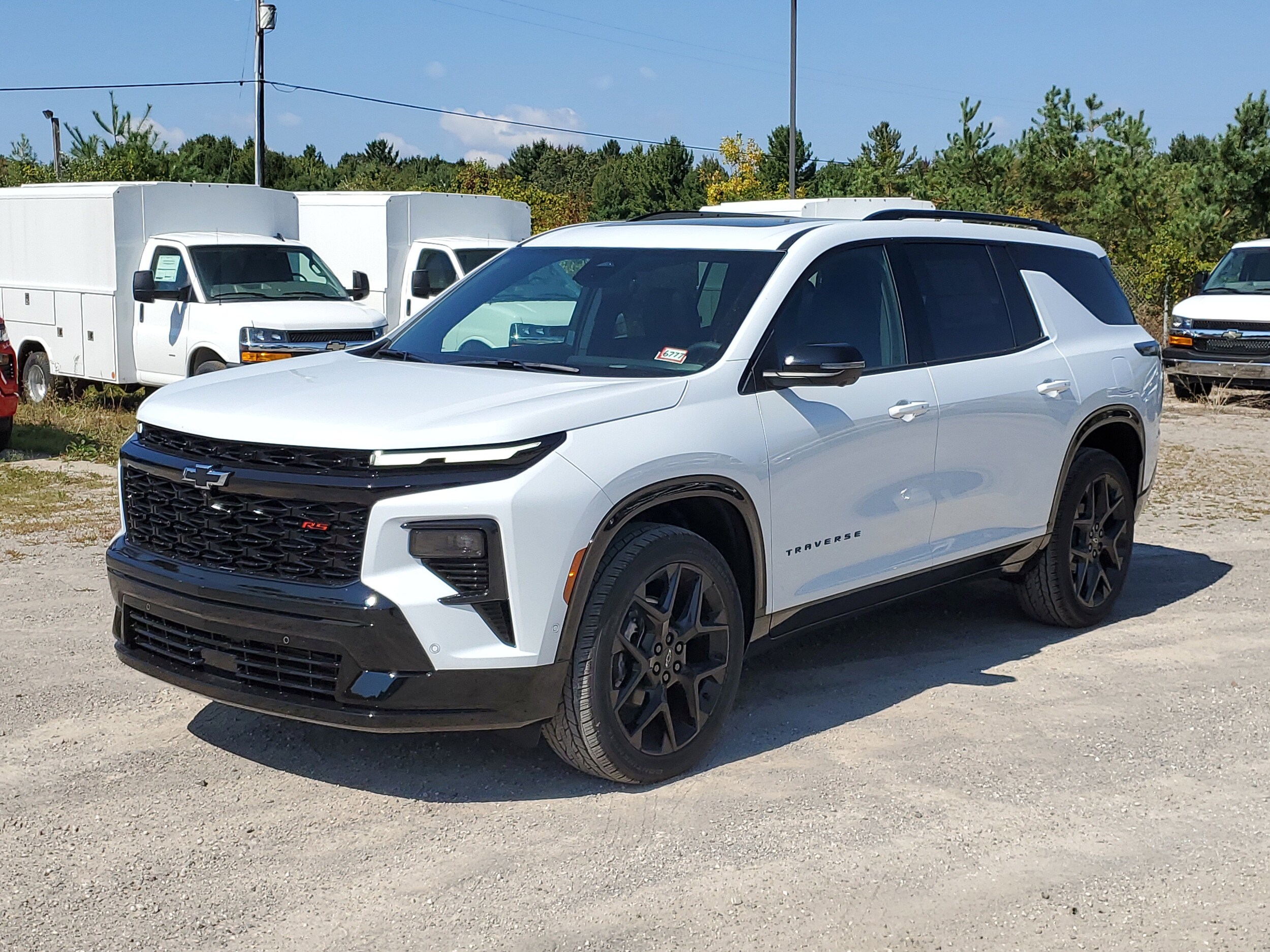 2026 Chevrolet Traverse RS photo 2
