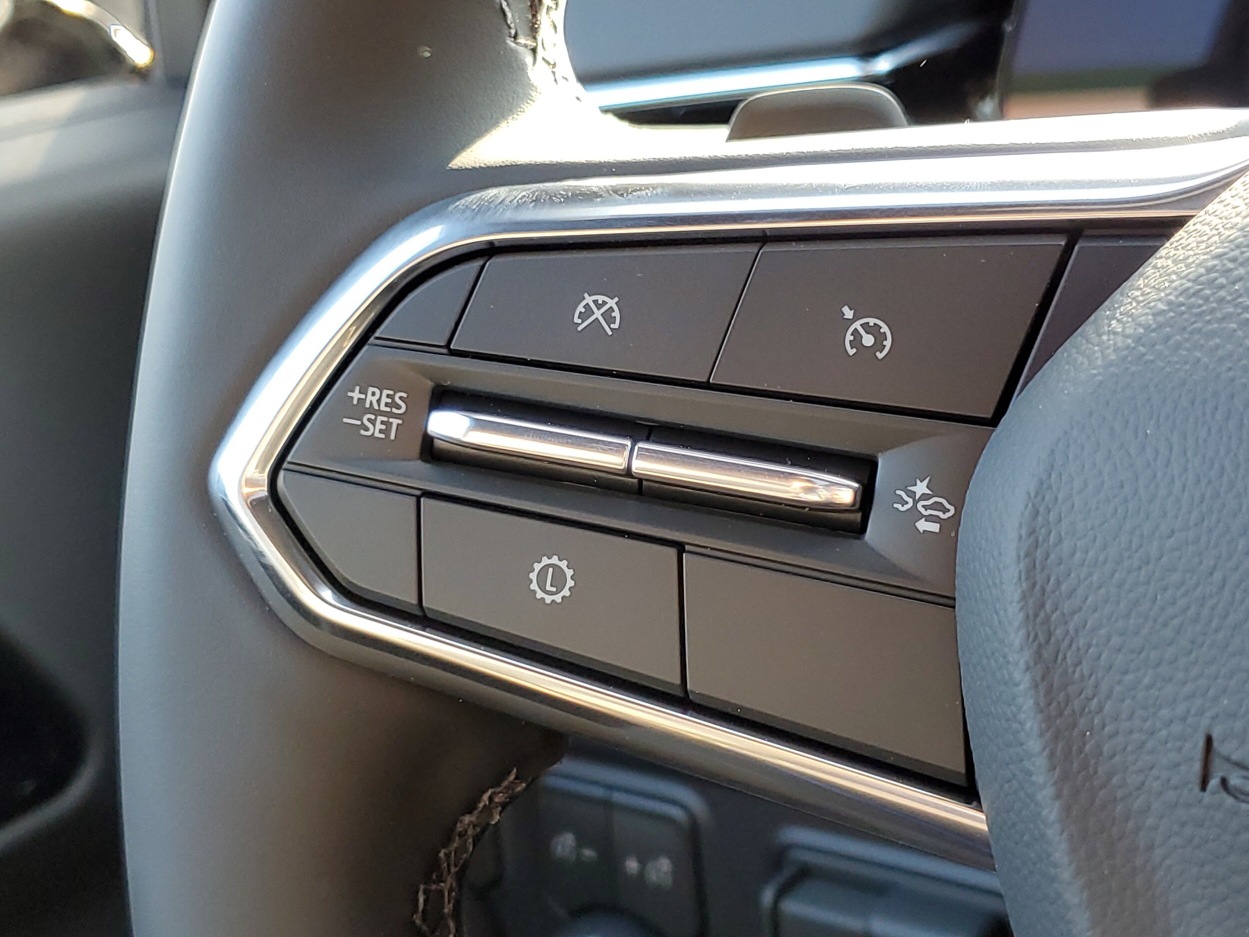 2026 Chevrolet Suburban Z71 - Photo 13