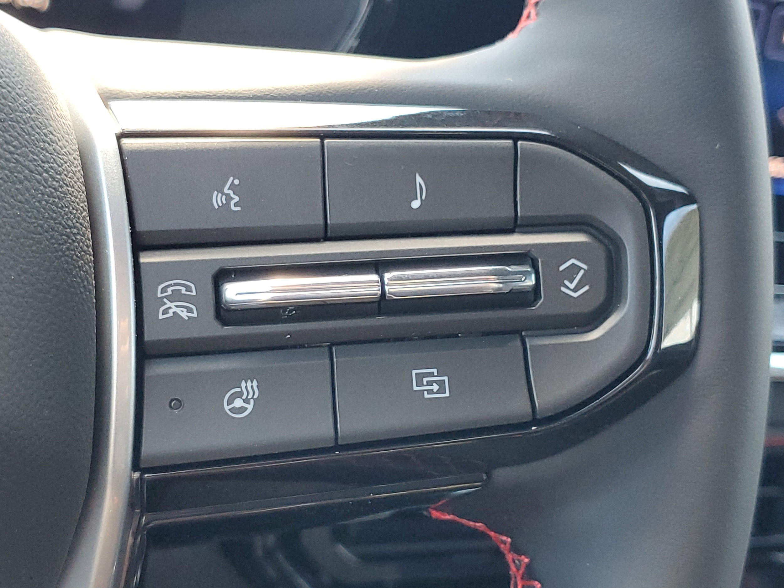 2026 Chevrolet Colorado Z71 - Photo 12