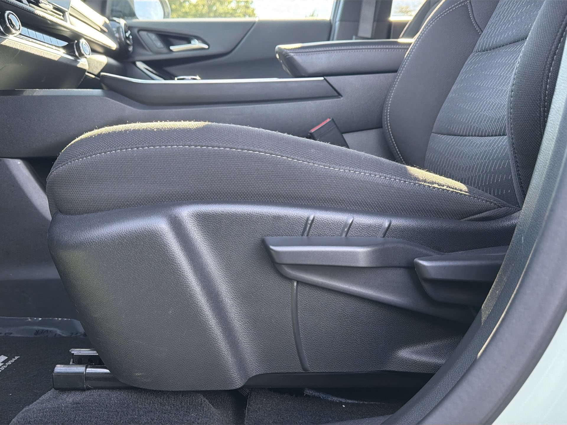 2026 Chevrolet Equinox LT - Photo 17