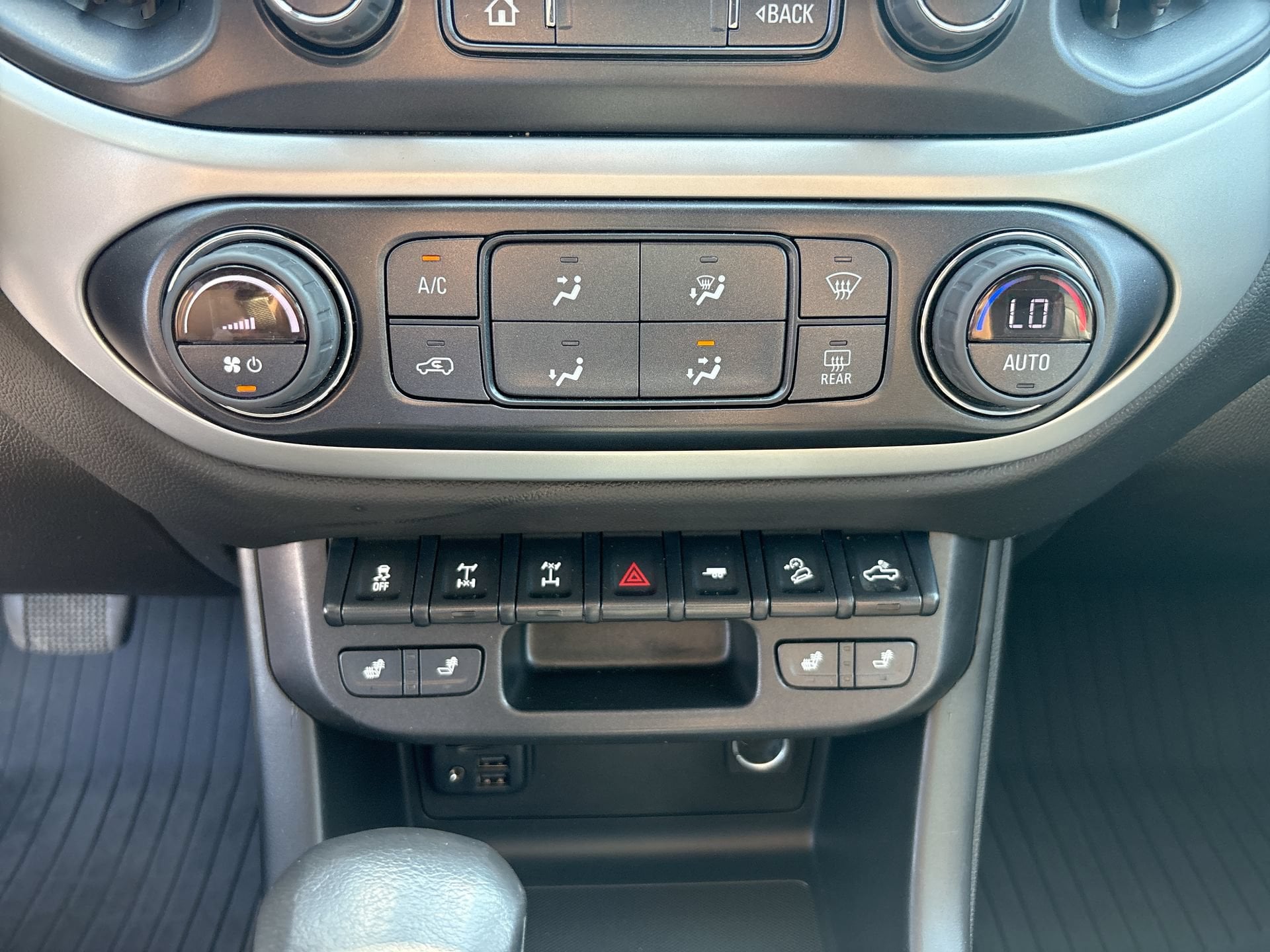 2022 Chevrolet Colorado ZR2 - Photo 26