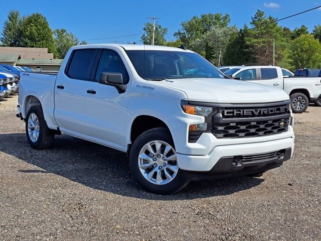 2026 Chevrolet Silverado Custom's photo