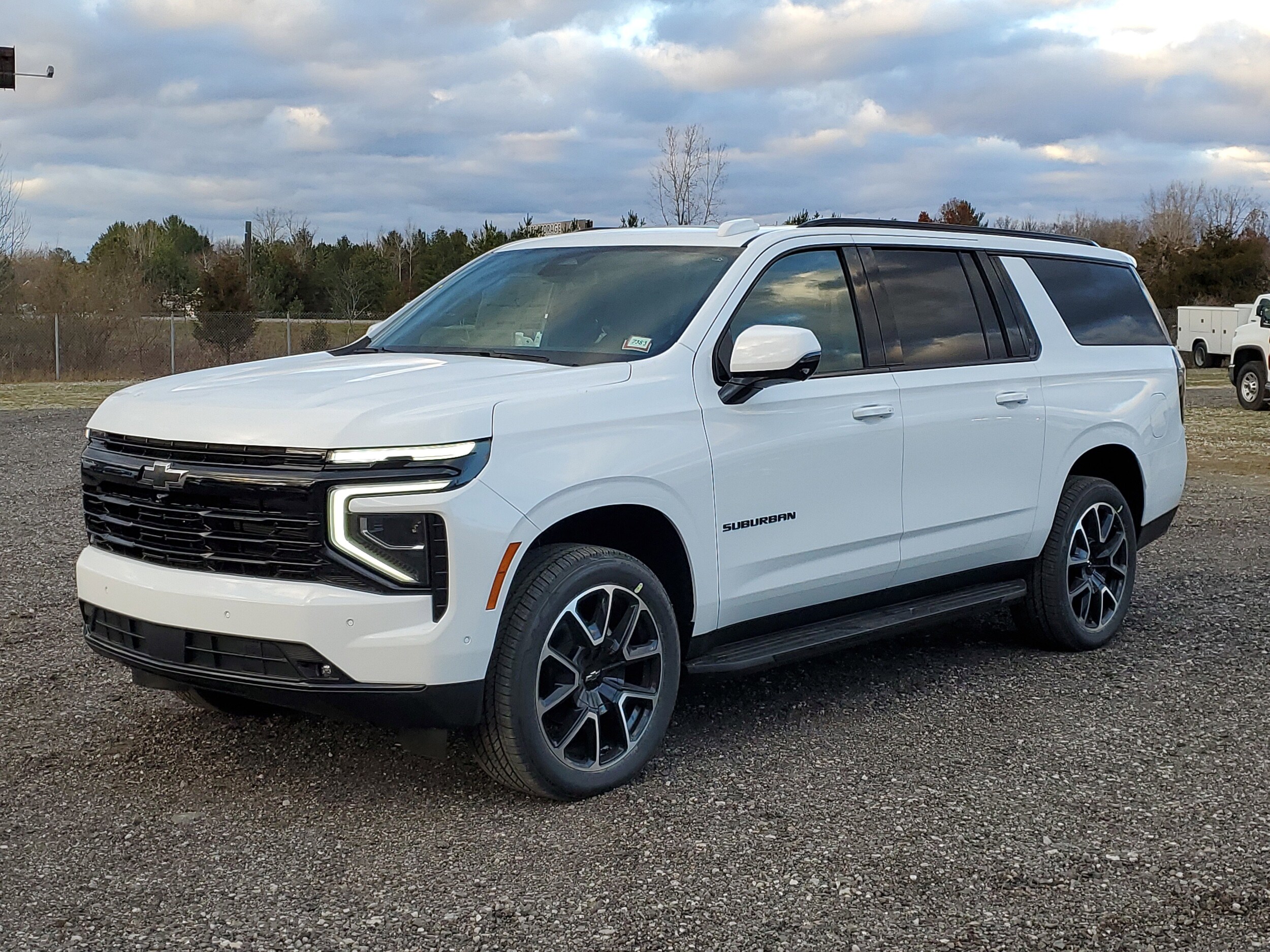 2026 Chevrolet Suburban RST photo 2
