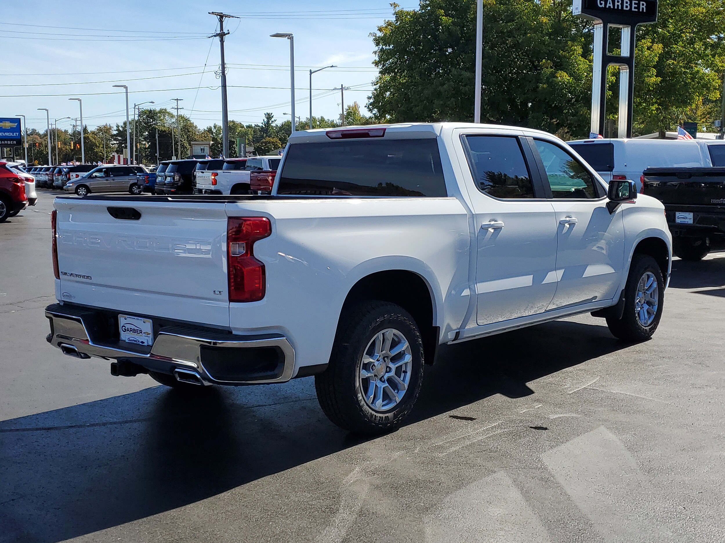 2026 Chevrolet Silverado 1500 LT photo 4