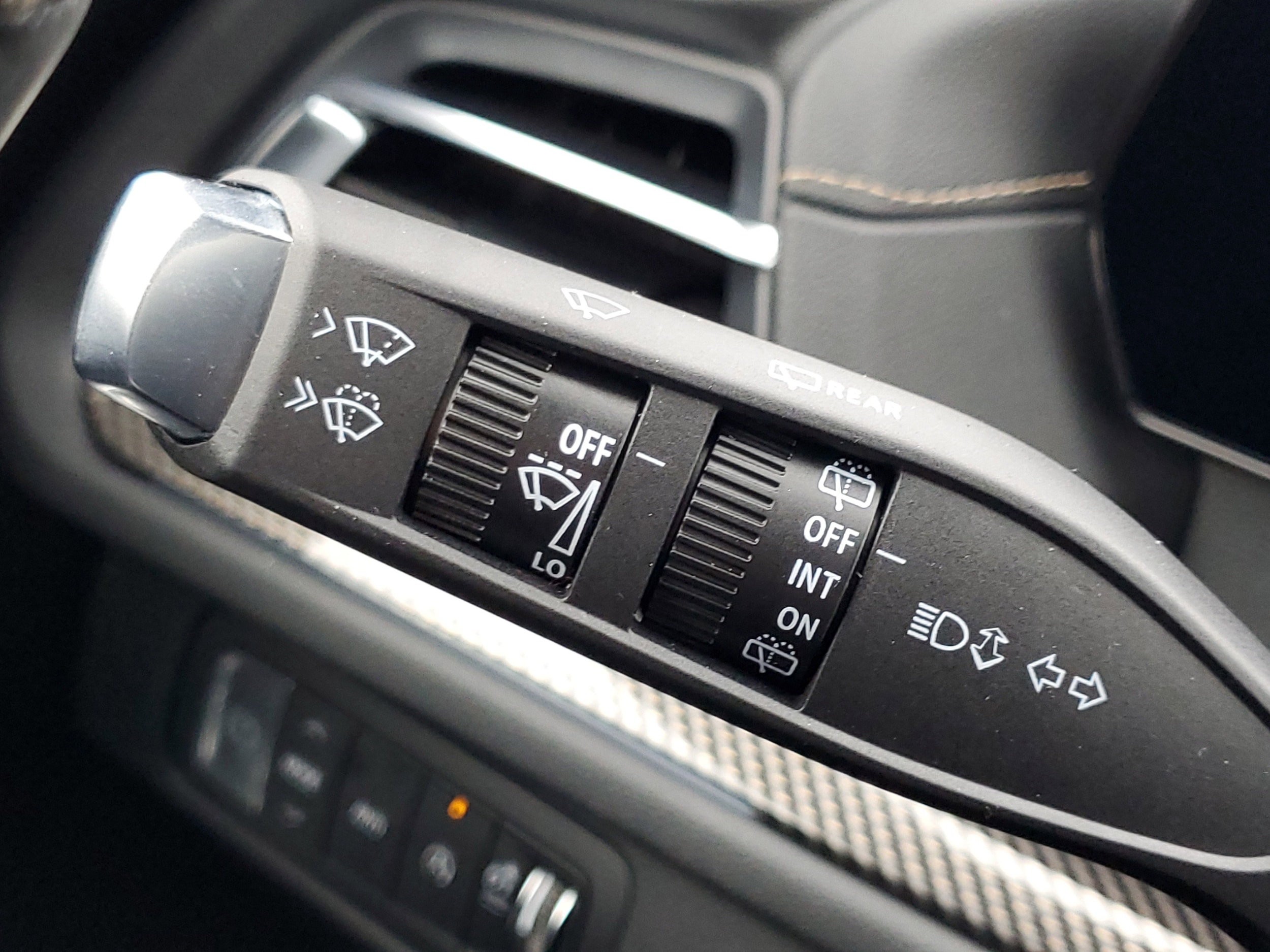 2026 Chevrolet Traverse High Country - Photo 11
