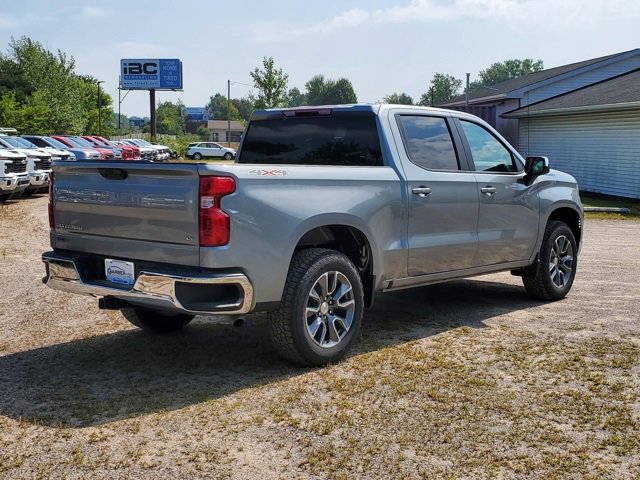 2026 Chevrolet Silverado 1500 LT photo 4