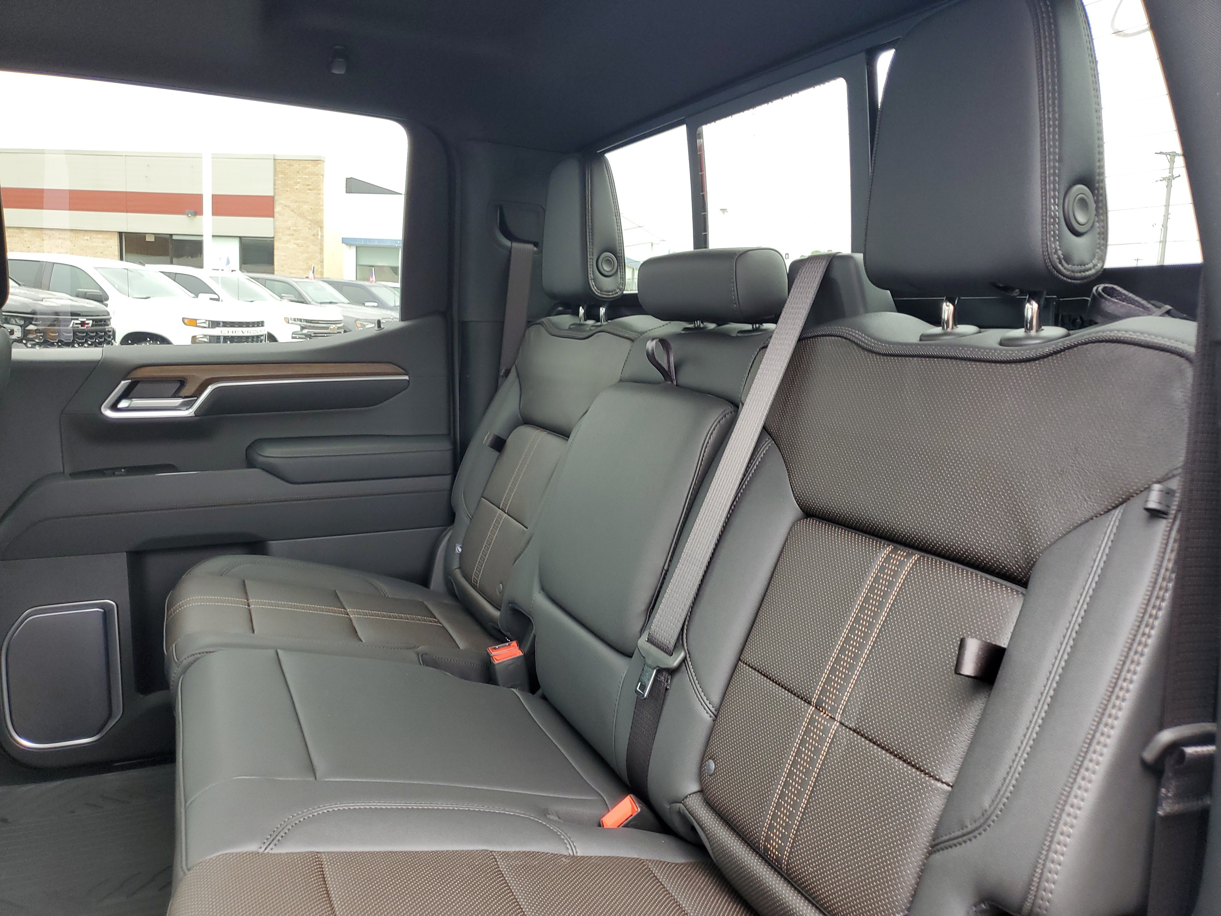 2026 Chevrolet Silverado 1500 High Country - Photo 29