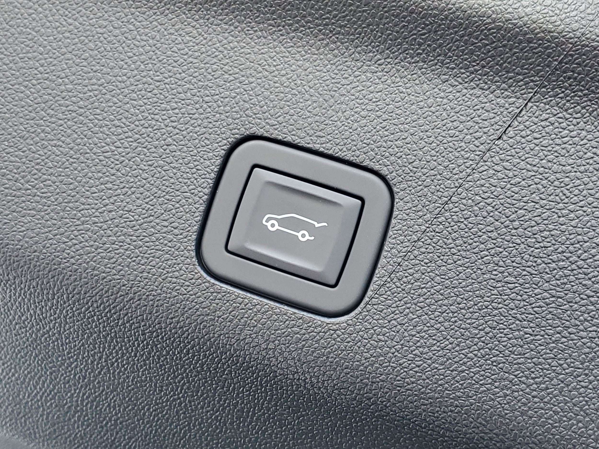 2026 Chevrolet Suburban Premier - Photo 34
