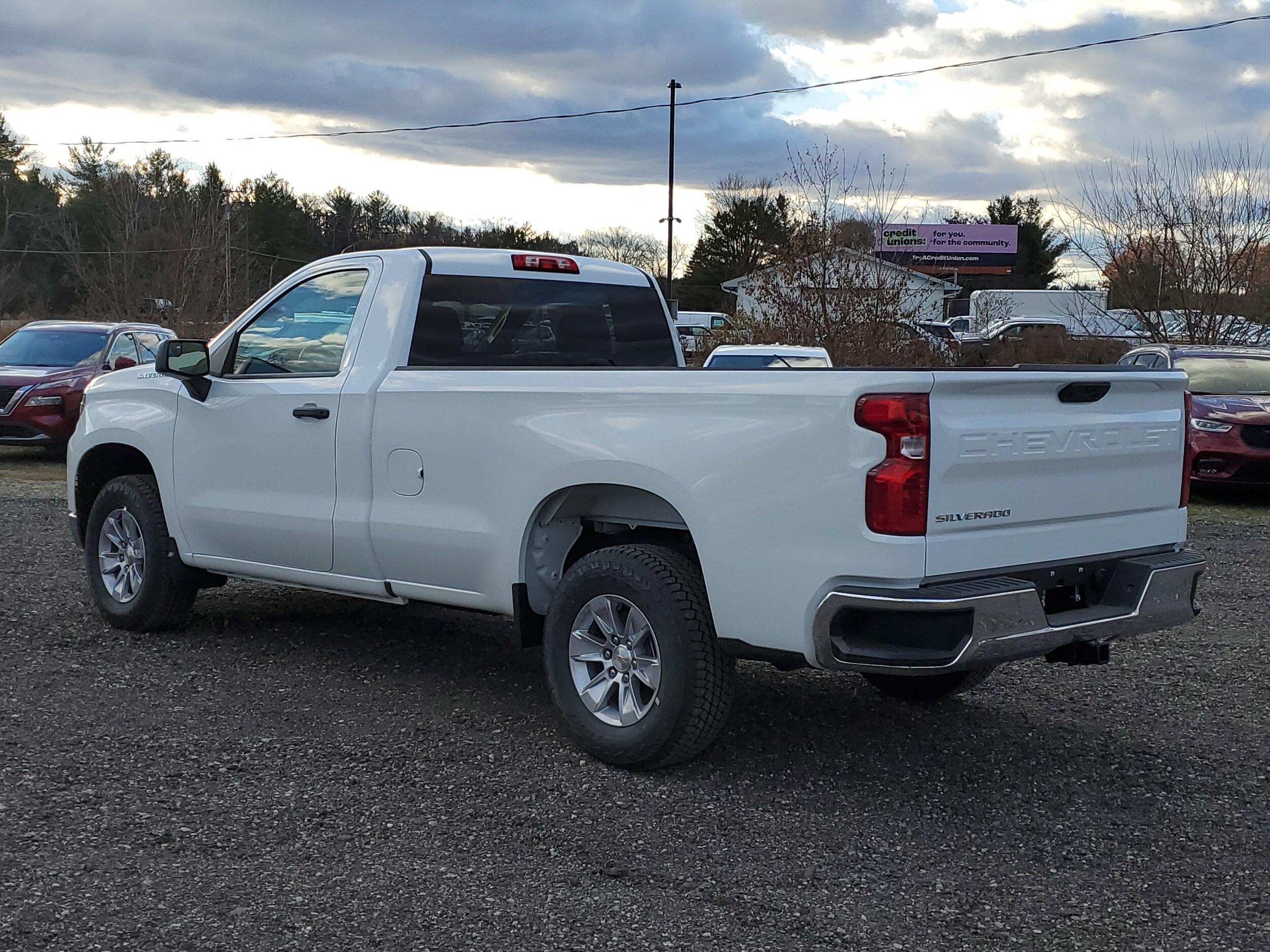 2026 Chevrolet Silverado 1500 photo 3