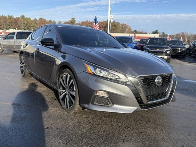 2022 Nissan Altima SR