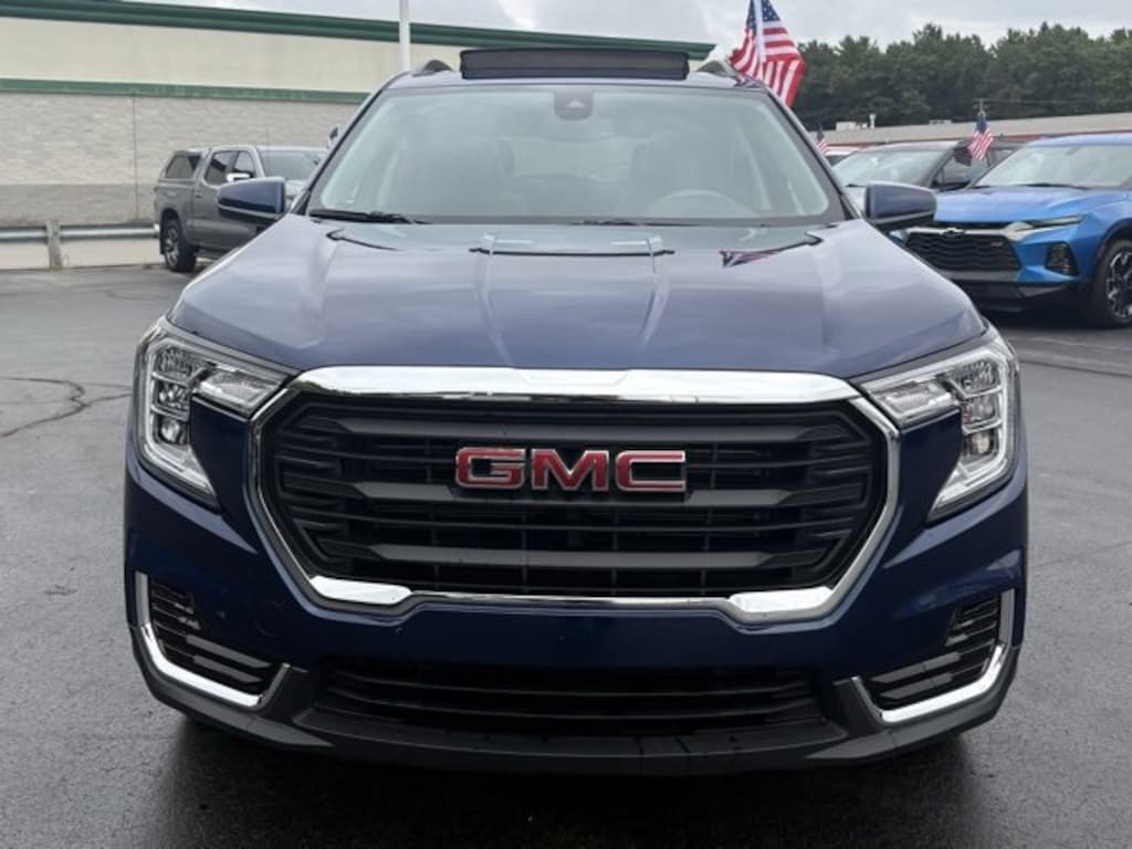 Used 2022 GMC Terrain SLE SUV