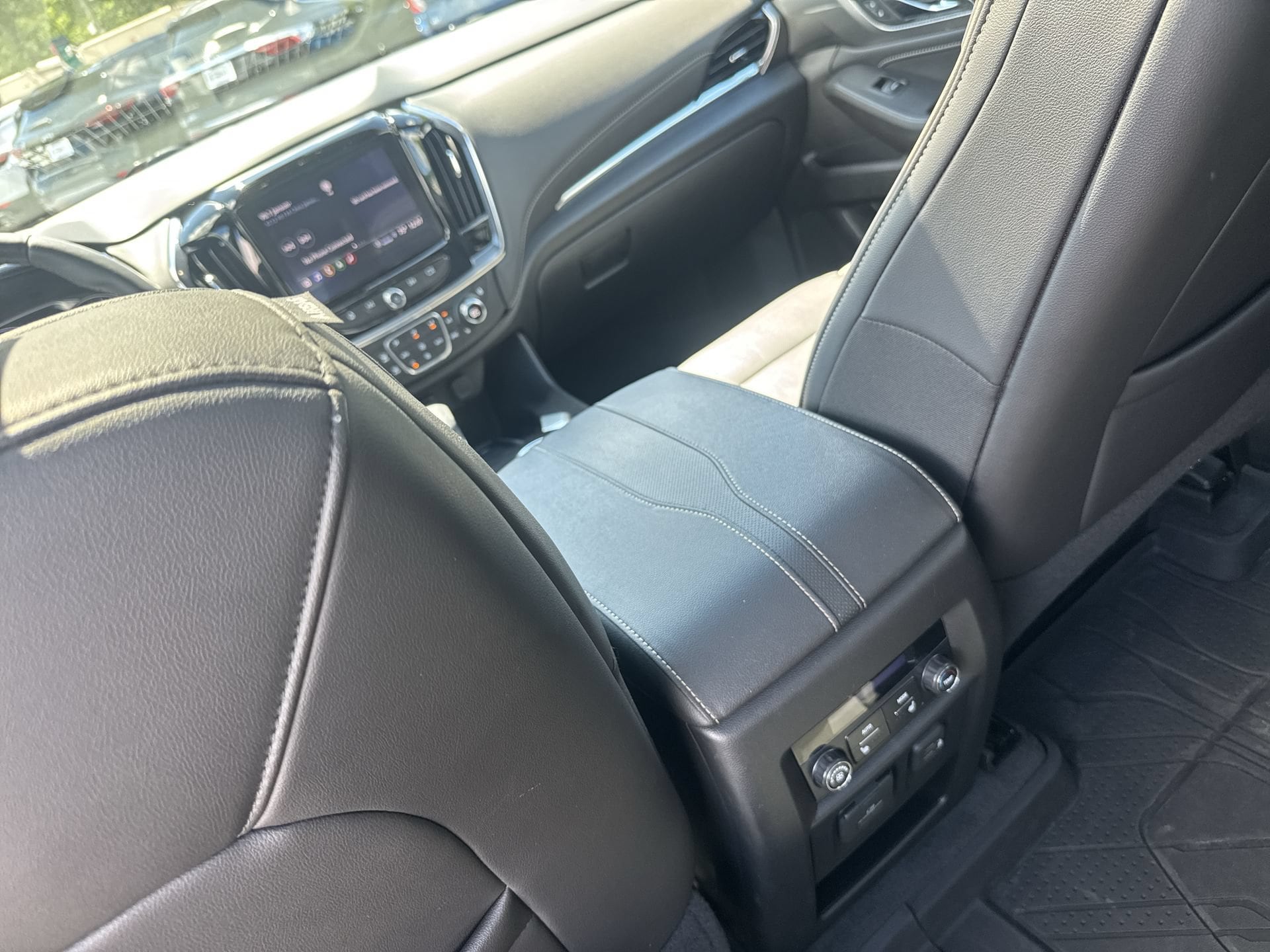 2022 Chevrolet Traverse Premier - Photo 22