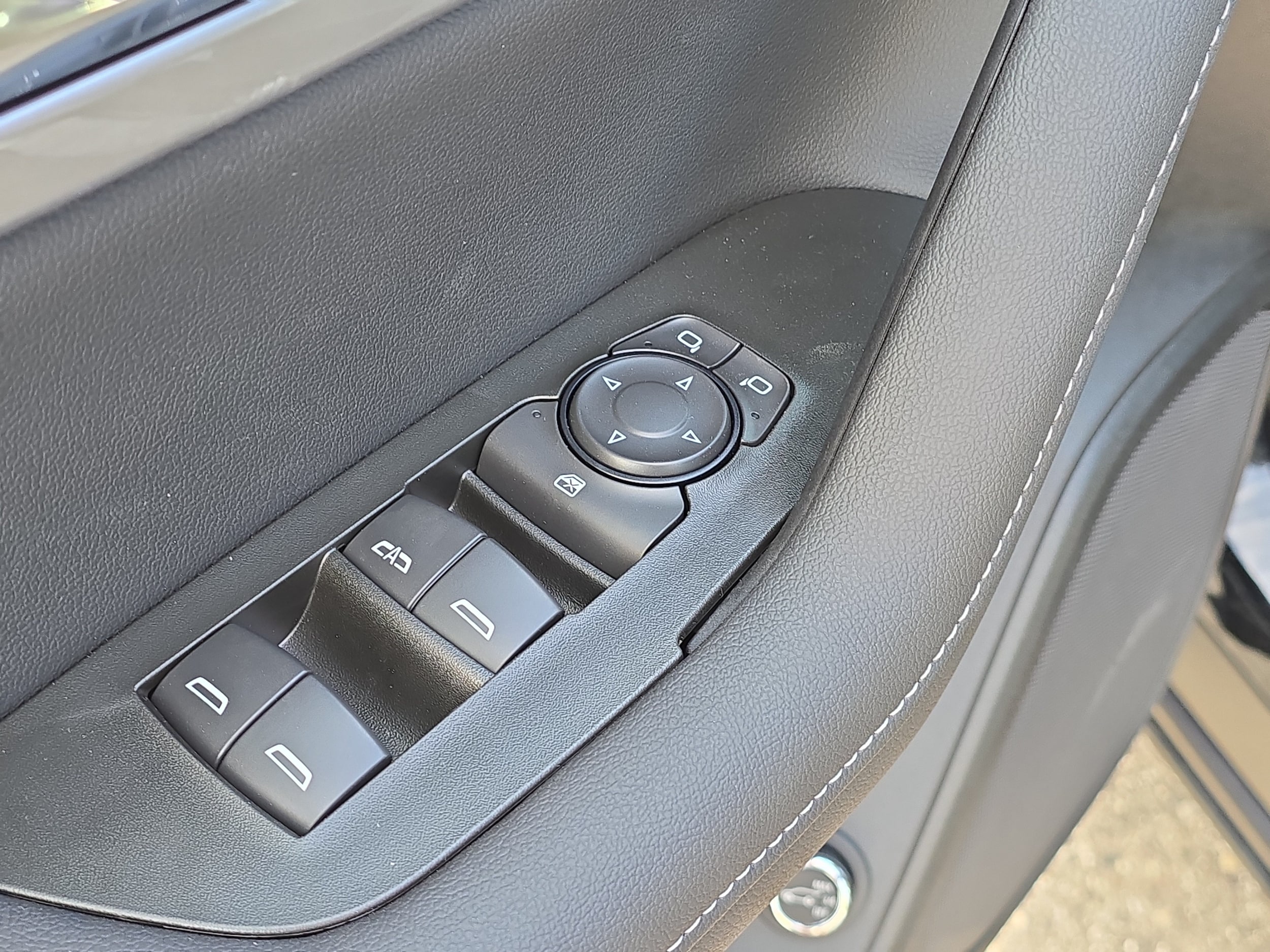 2026 Chevrolet Blazer 2LT - Photo 8