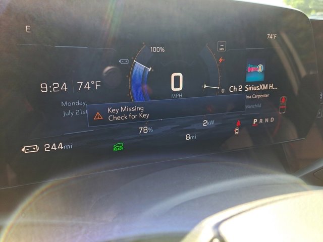 2025 Chevrolet Equinox EV RS - Photo 8