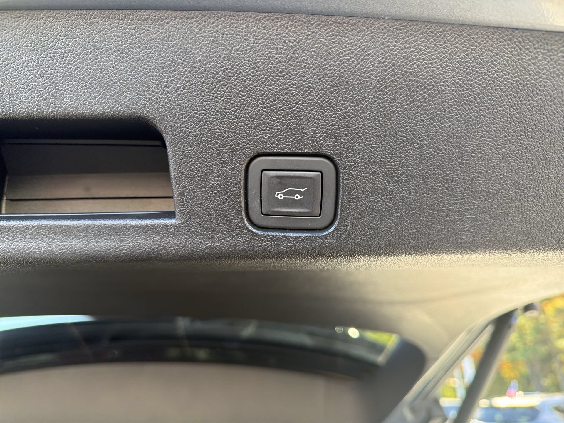 2025 Chevrolet Traverse LT - Photo 12