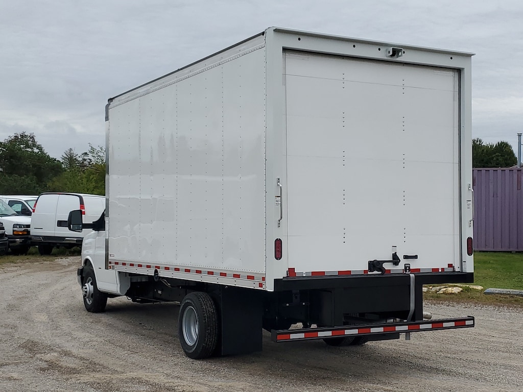New 2026 Chevrolet Express Cutaway 3500 1WT Cutaway Van
