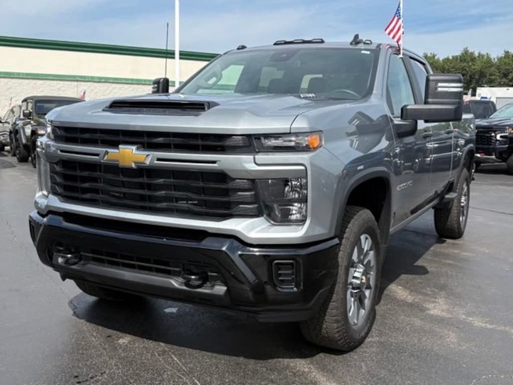 Used 2026 Chevrolet Silverado 2500 HD Custom Truck Crew Cab
