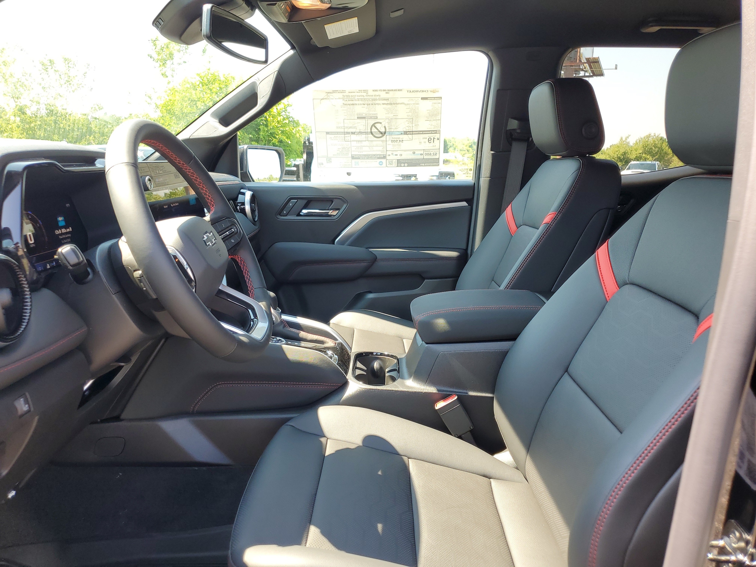 2026 Chevrolet Colorado Z71 - Photo 5