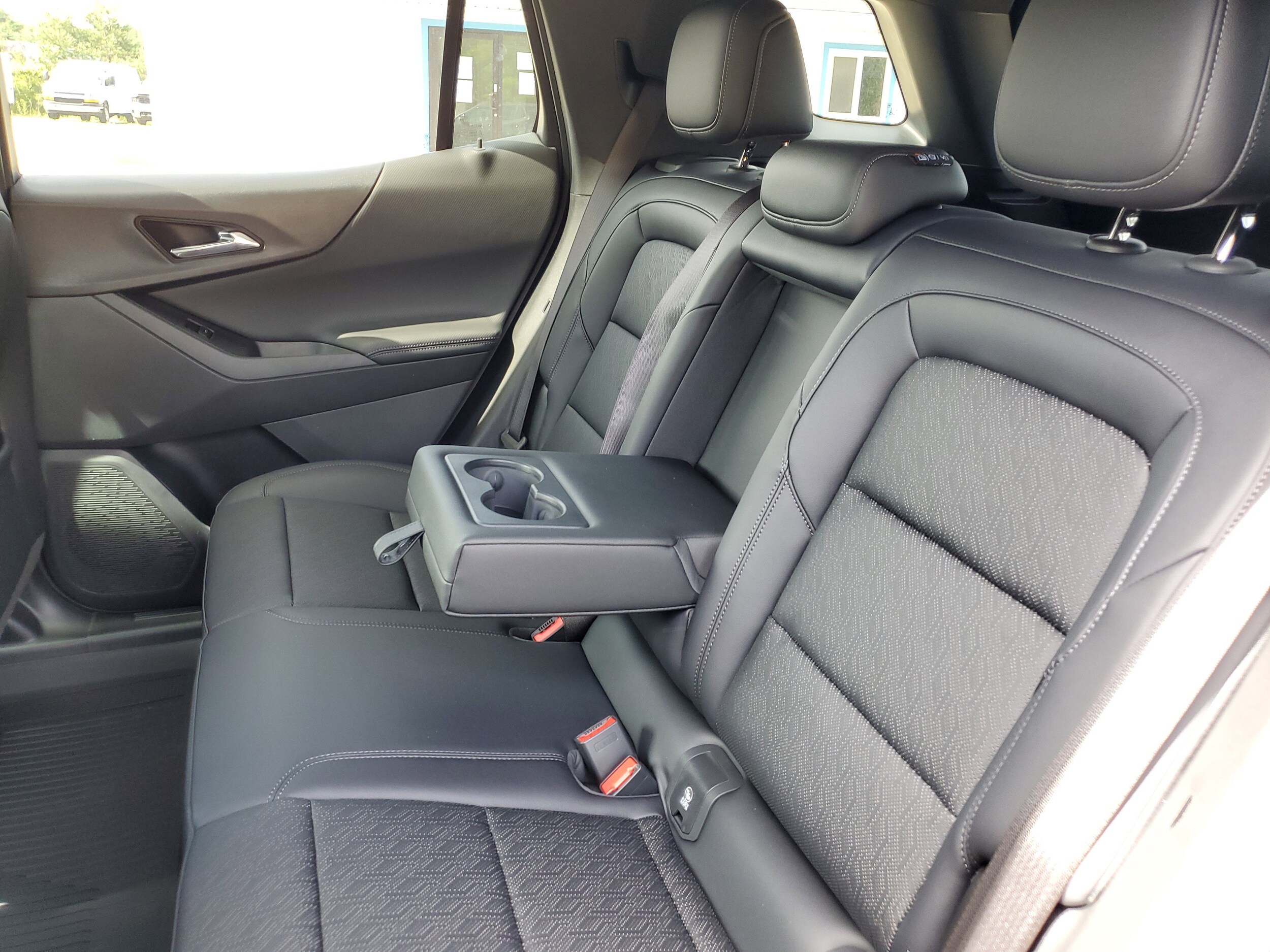2026 Chevrolet Equinox LT - Photo 27