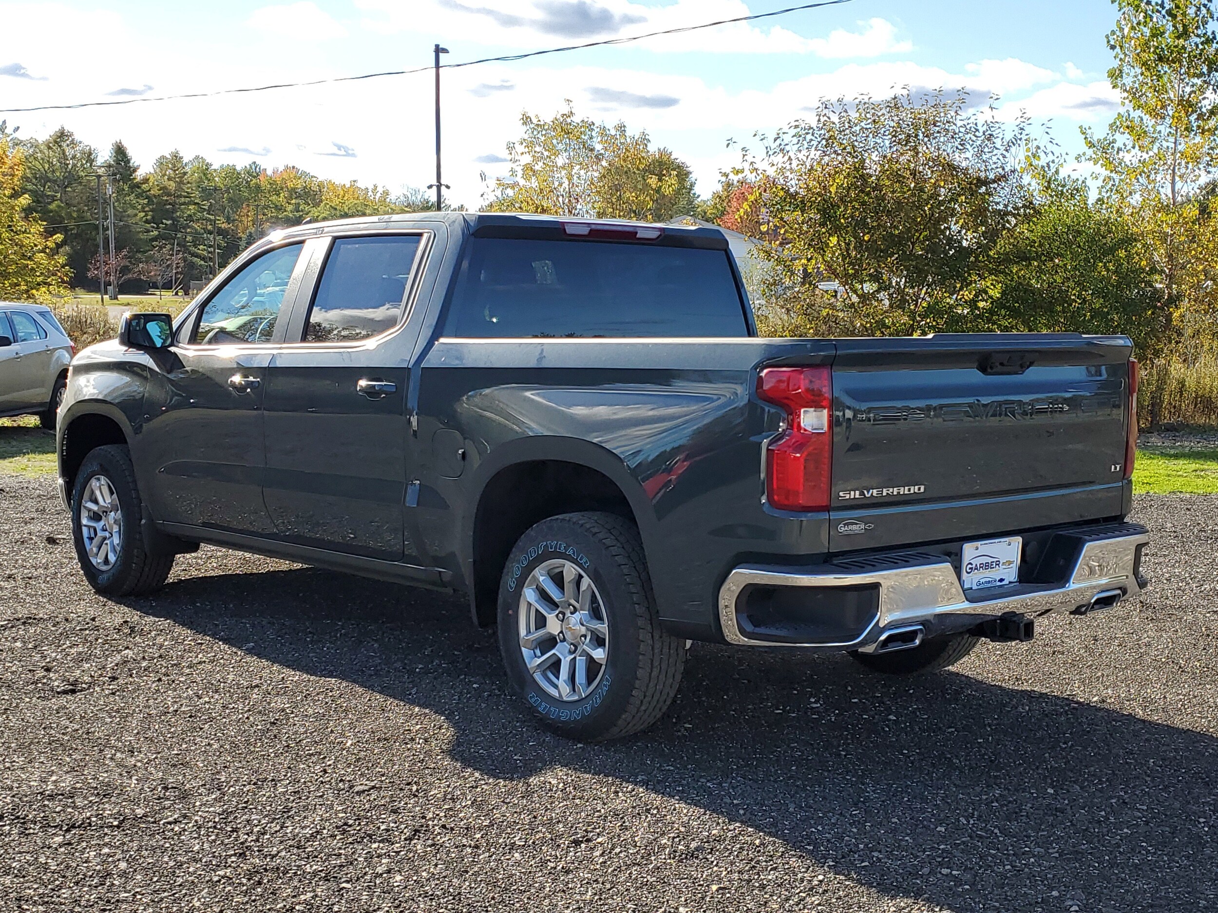 2026 Chevrolet Silverado 1500 LT photo 2