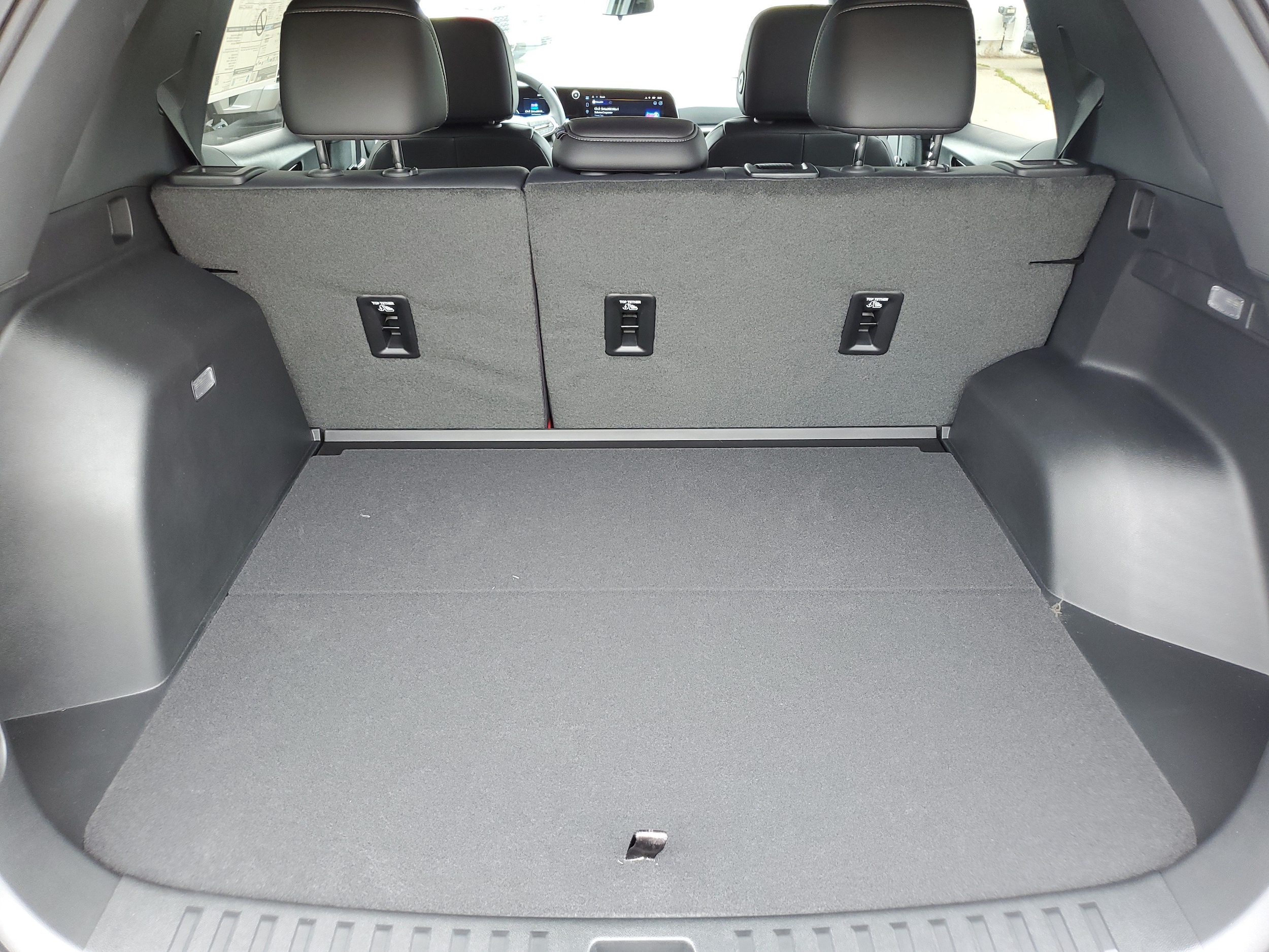 2027 Chevrolet Equinox LT - Photo 29
