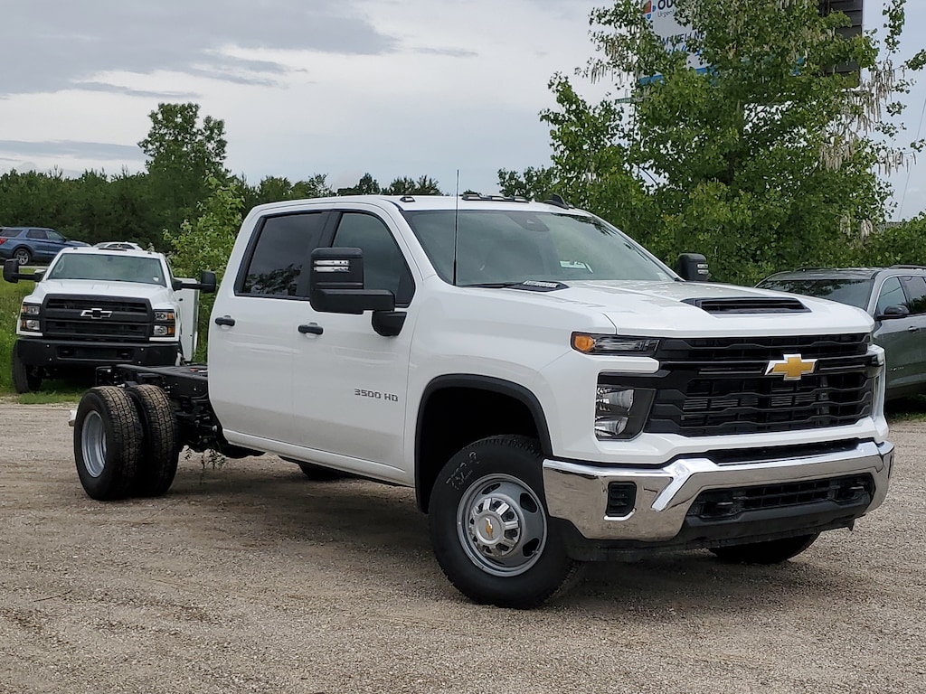 New 2026 Chevrolet Silverado 3500 HD Chassis Cab Work Truck Truck