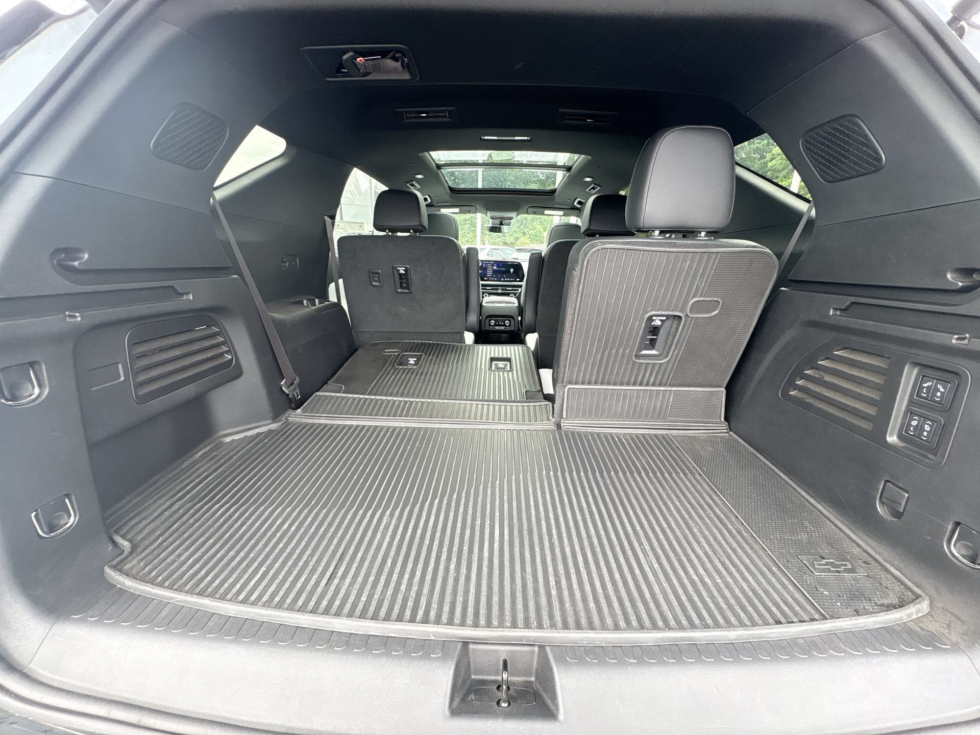 2026 Chevrolet Traverse High Country - Photo 27