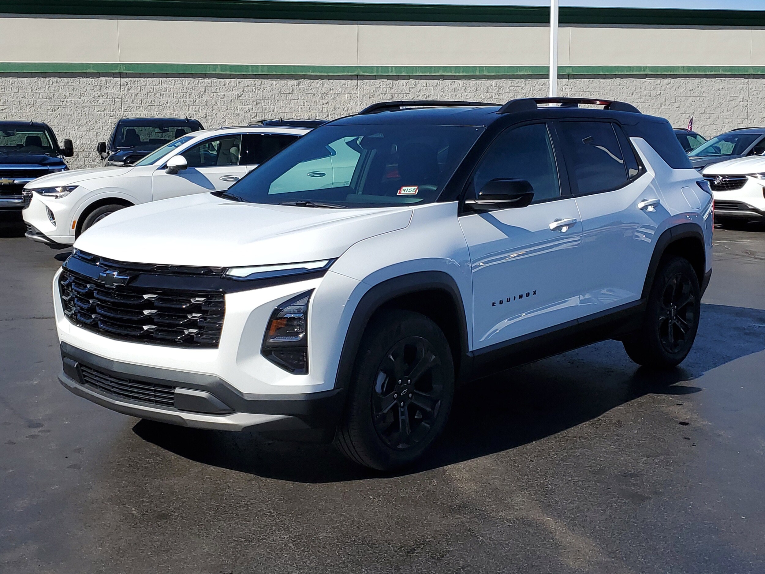 2026 Chevrolet Equinox LT photo 2