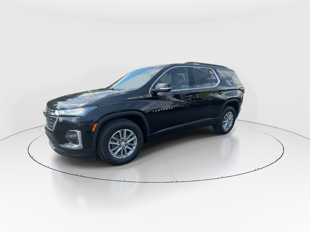 Used 2023 Chevrolet Traverse LT Cloth SUV