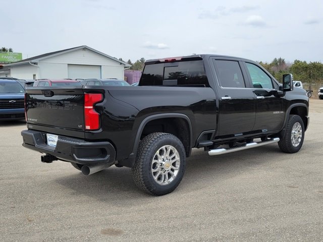 2025 Chevrolet Silverado 2500HD LT photo 4