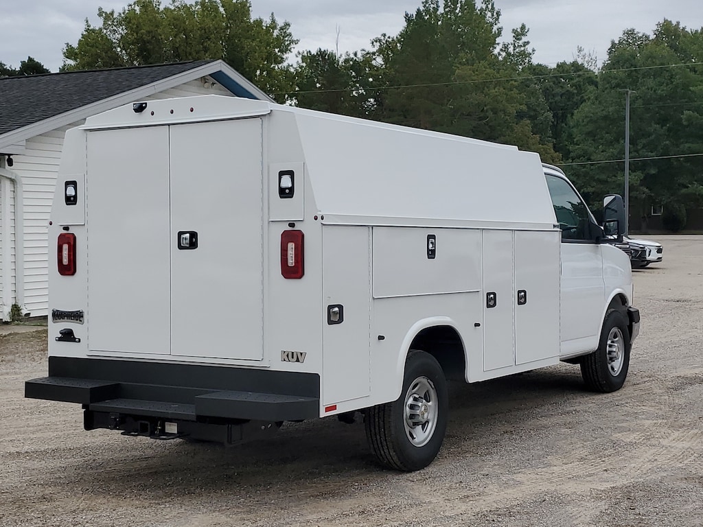 New 2026 Chevrolet Express Cutaway 3500 1WT Cutaway Van