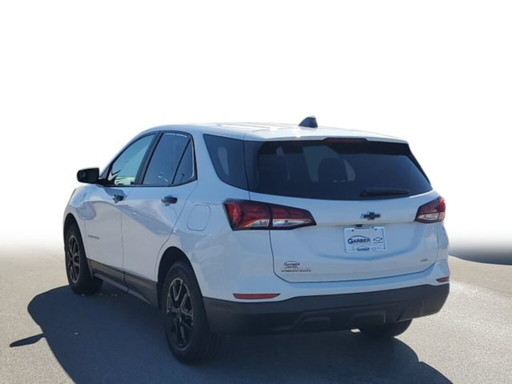 Used 2023 Chevrolet Equinox LS SUV