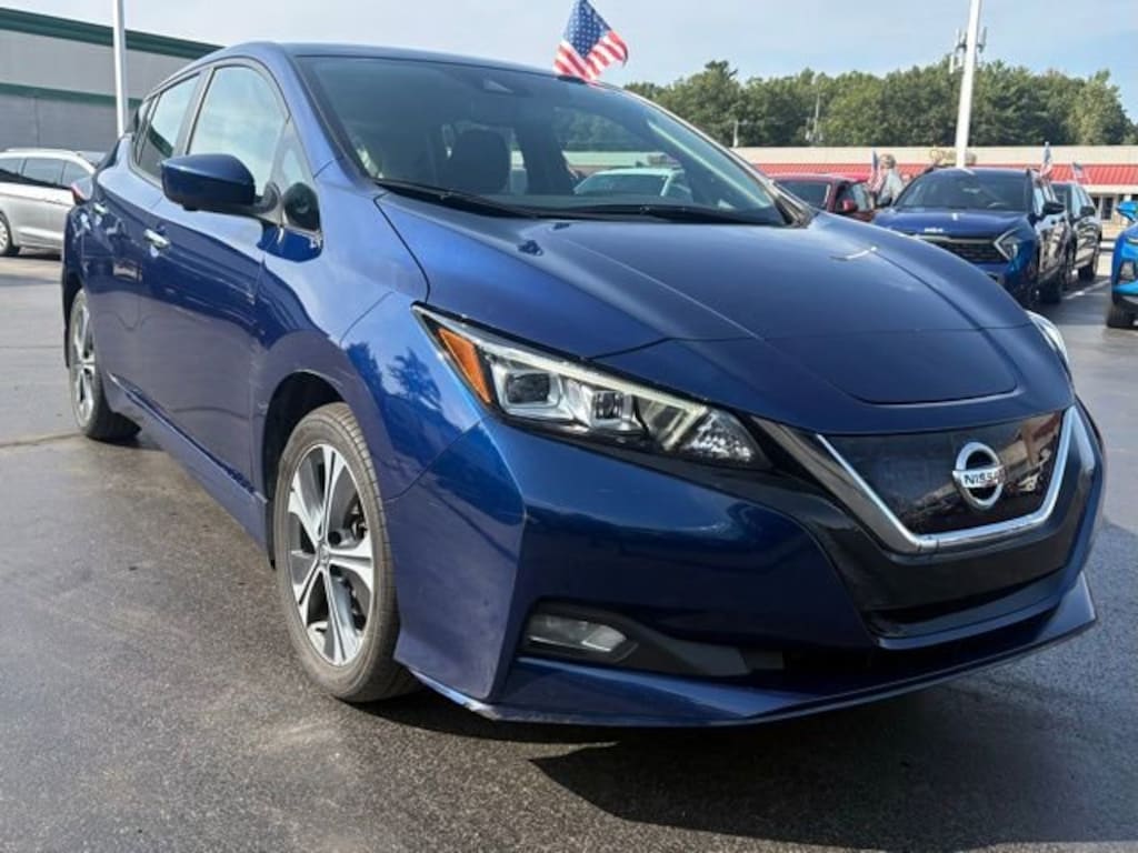 Used 2022 Nissan Leaf SV Plus 62 kWh Hatchback