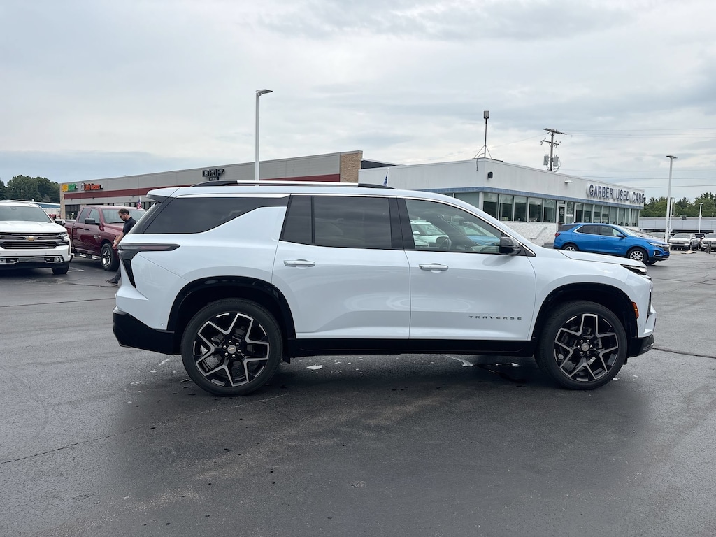 Used 2026 Chevrolet Traverse High Country SUV