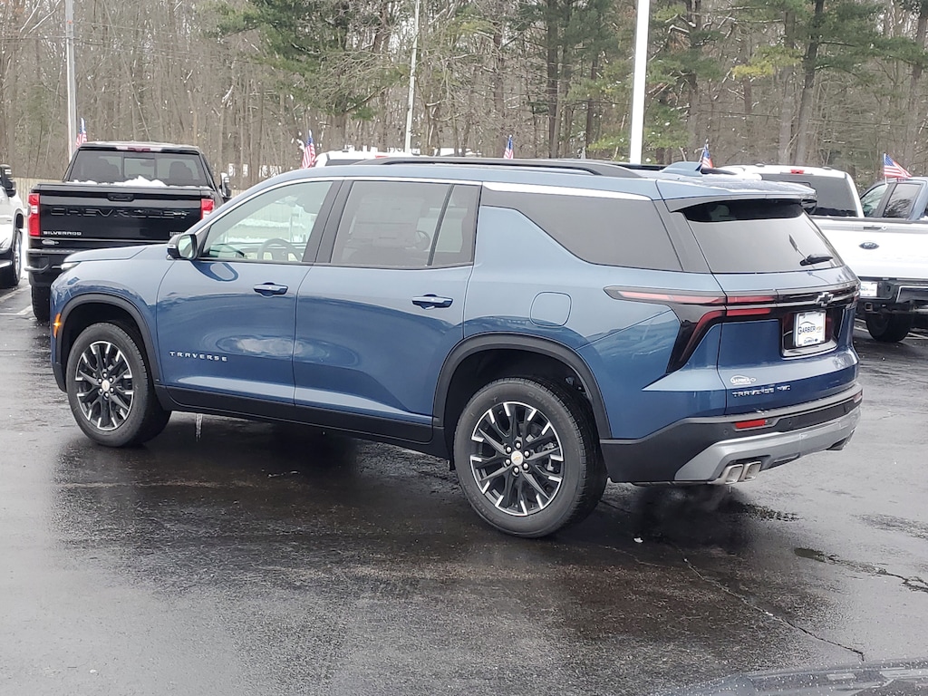New 2026 Chevrolet Traverse LT SUV