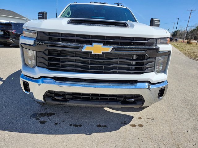 2025 Chevrolet Silverado 3500HD Work Truck photo 3
