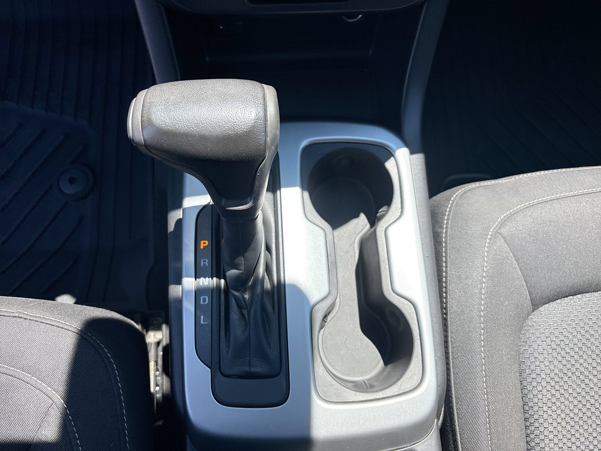 2021 Chevrolet Colorado LT - Photo 21