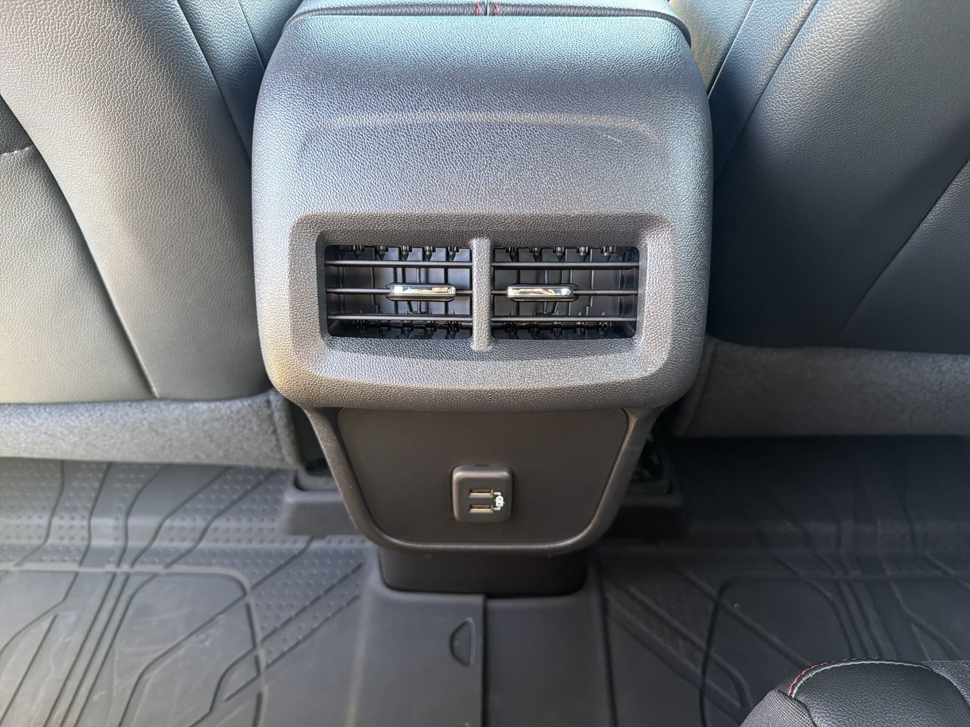 2024 Chevrolet Equinox RS - Photo 35