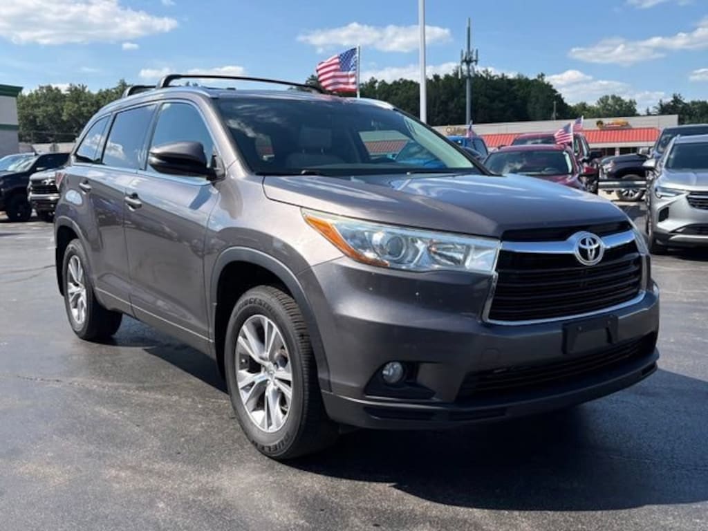 Used 2015 Toyota Highlander XLE V6 SUV