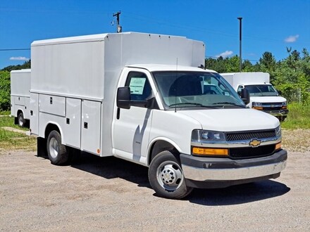 2025 Chevrolet Express Cutaway 3500 1WT Cutaway Van