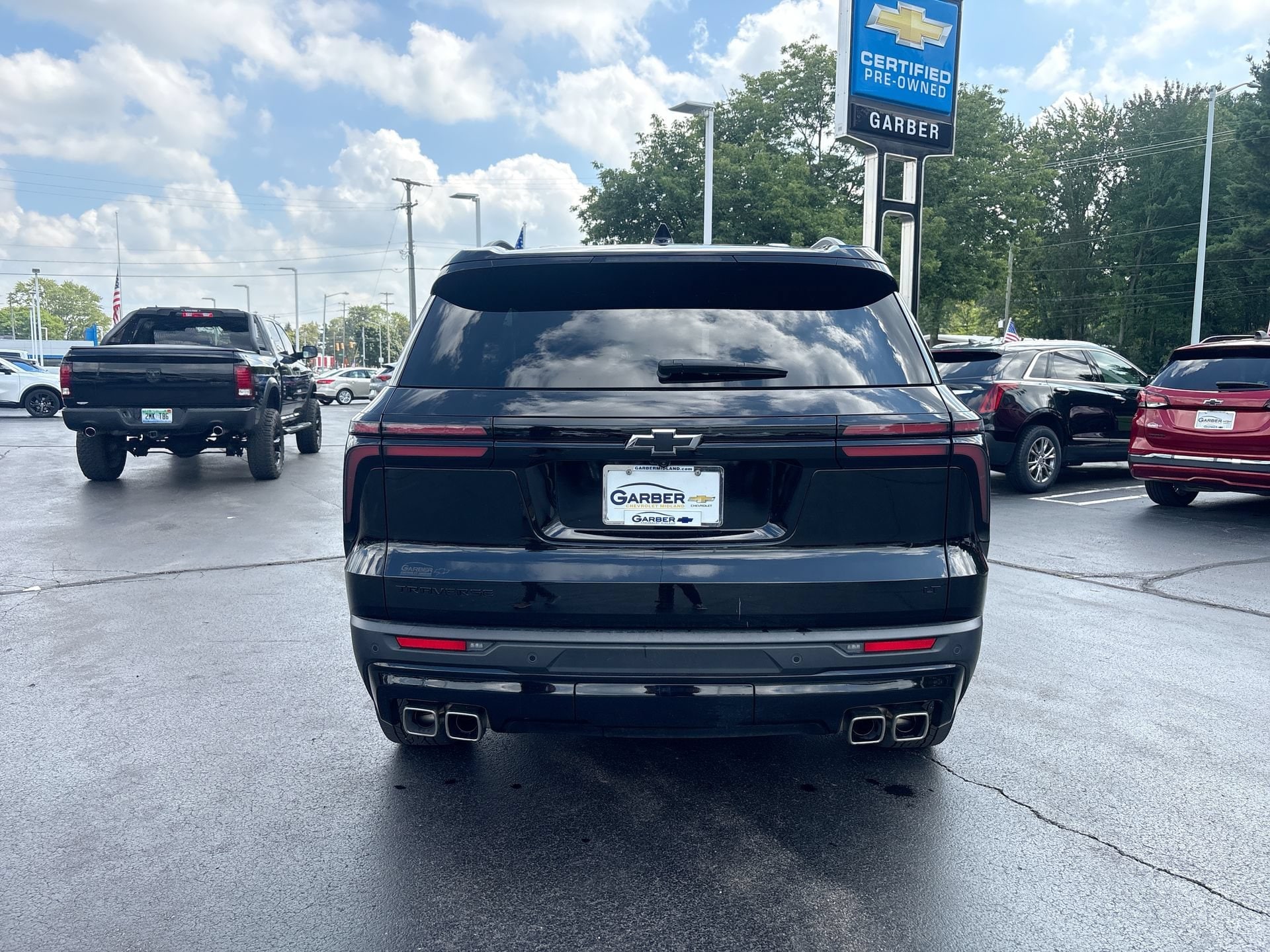 2024 Chevrolet Traverse 1LT - Photo 3