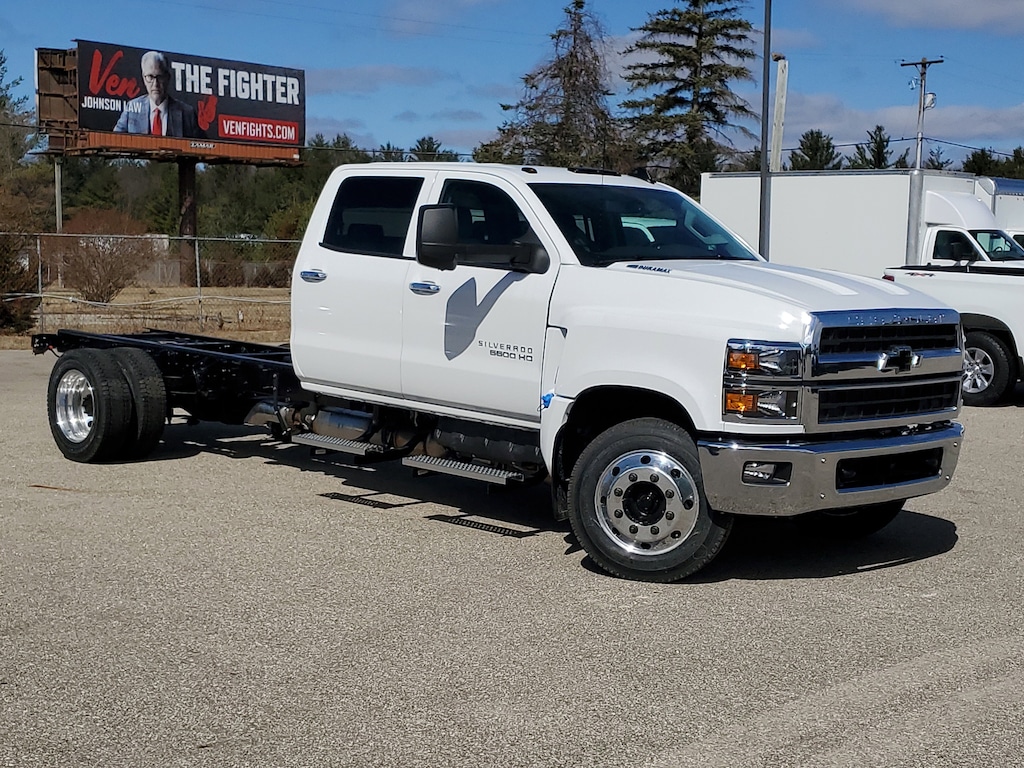 New 2025 Chevrolet Silverado 6500 HD LT Truck