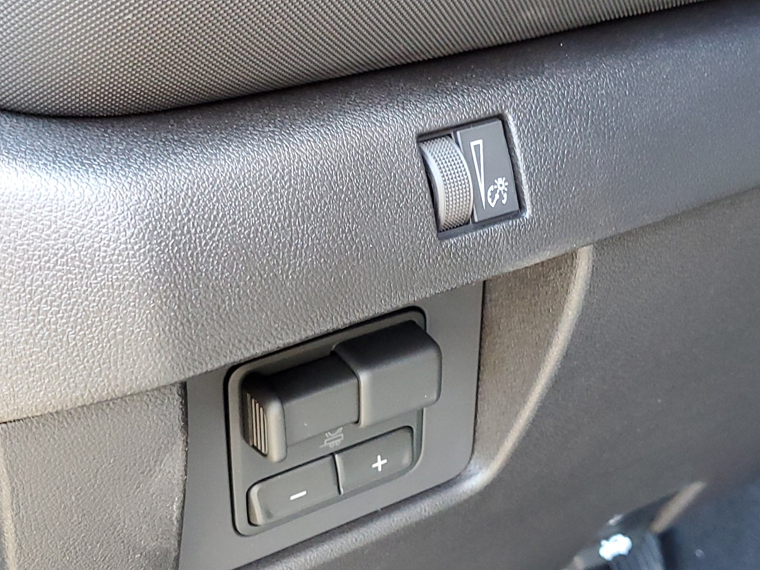 2026 Chevrolet Colorado Z71 - Photo 8
