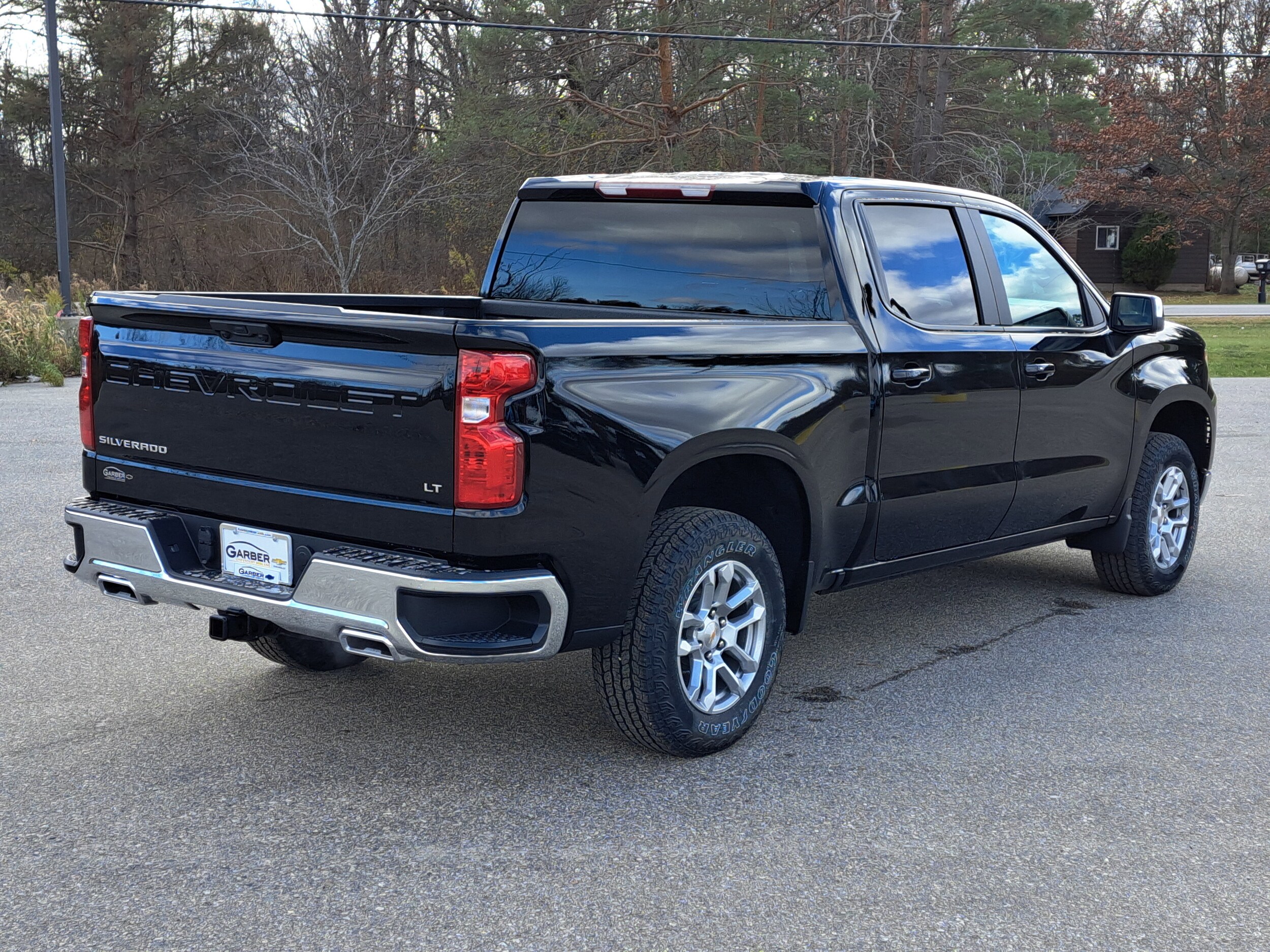 2026 Chevrolet Silverado 1500 LT photo 4