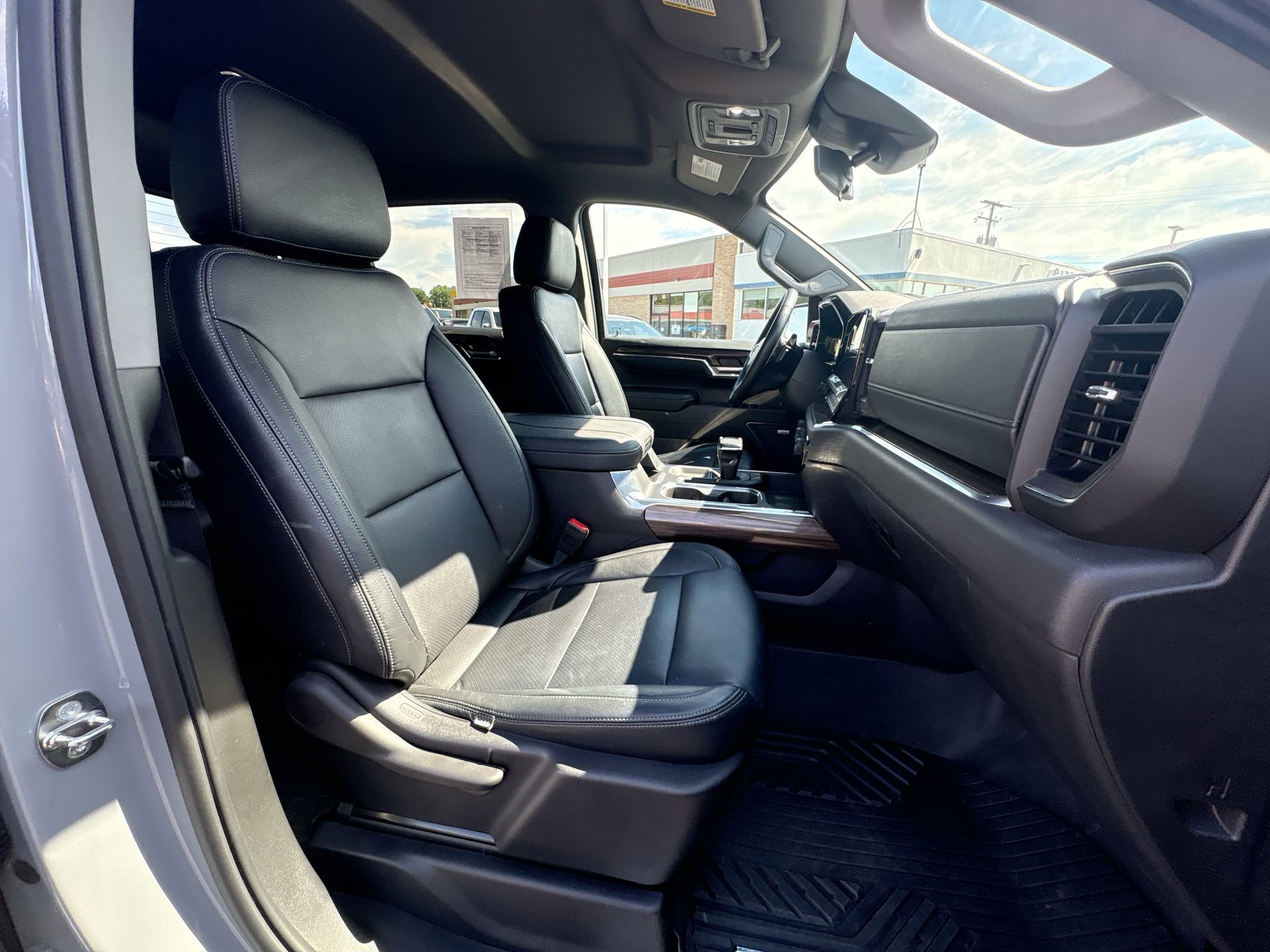 2024 Chevrolet Silverado 1500 LT Trail Boss - Photo 25