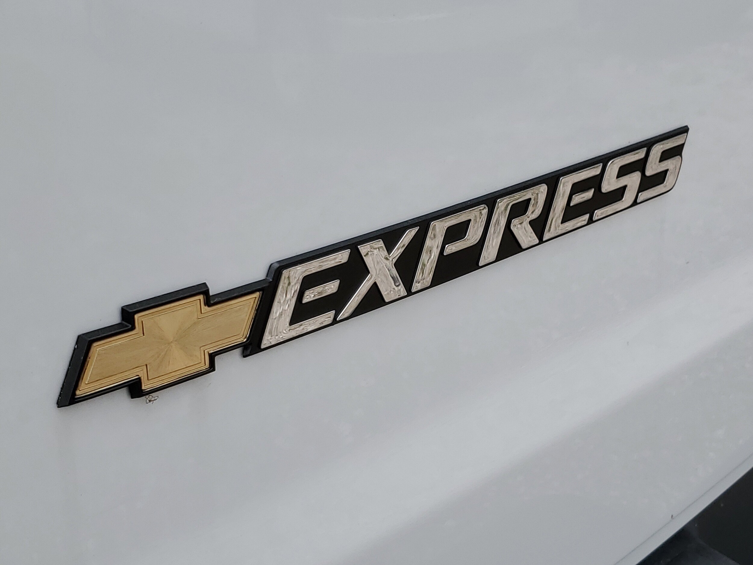2026 Chevrolet Express Cargo Work Van - Photo 28