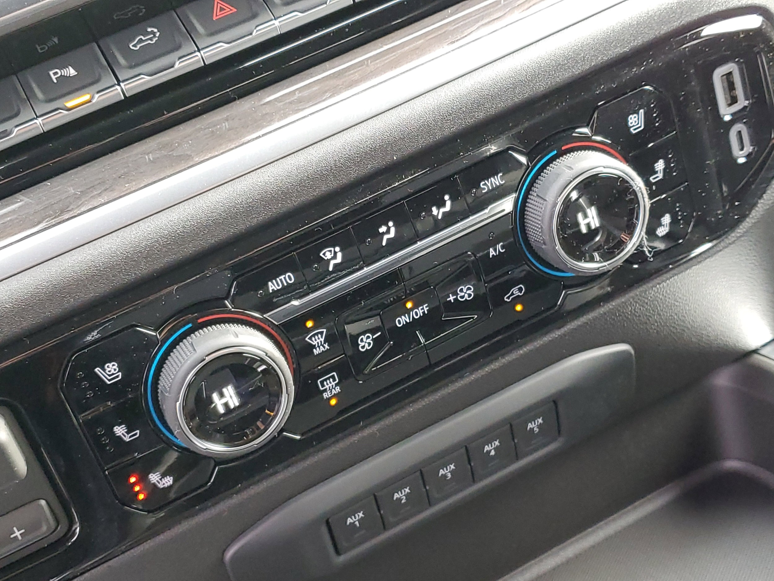 2026 Chevrolet Silverado 3500 HD LTZ - Photo 19