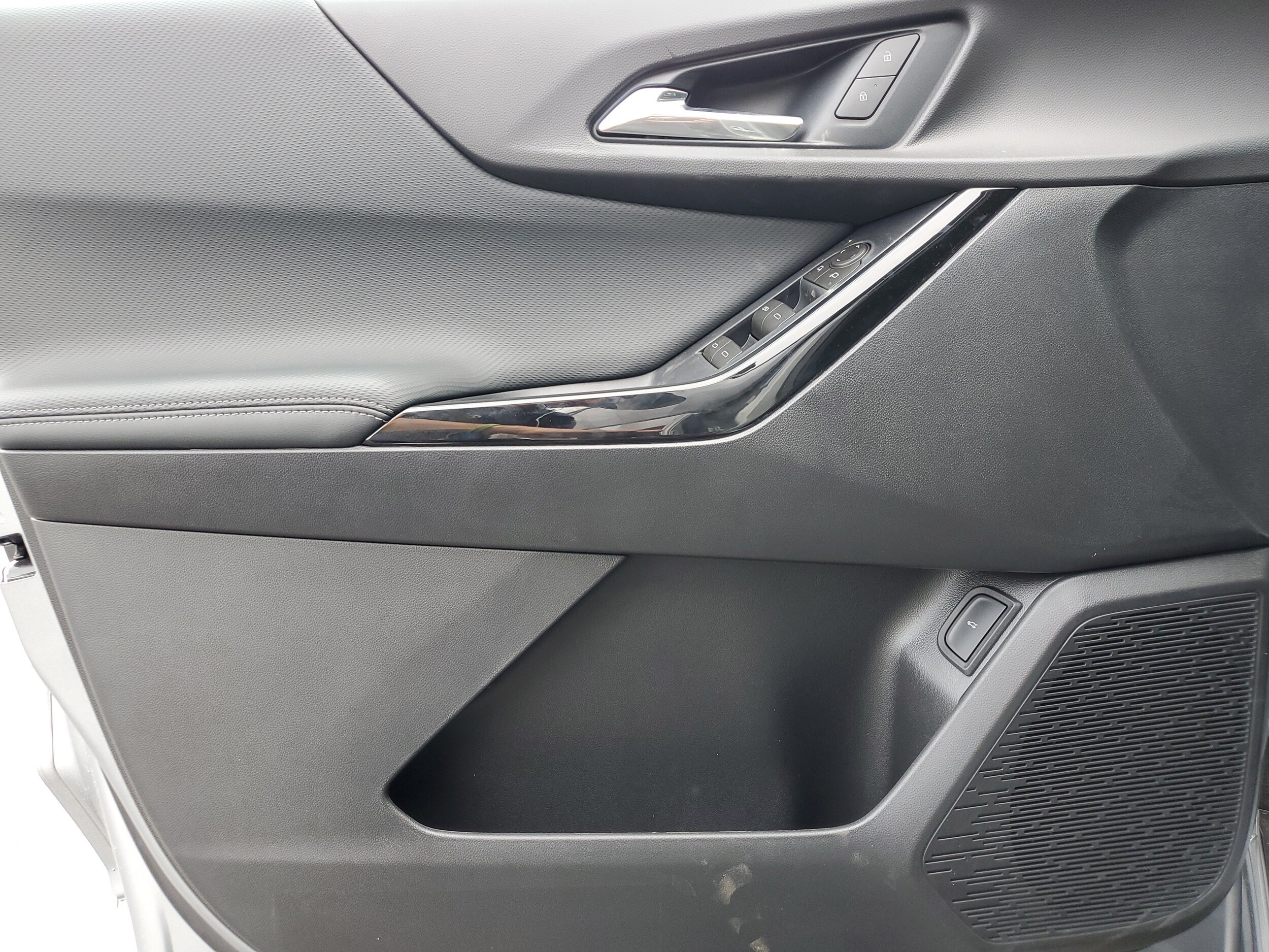 2026 Chevrolet Equinox LT - Photo 21